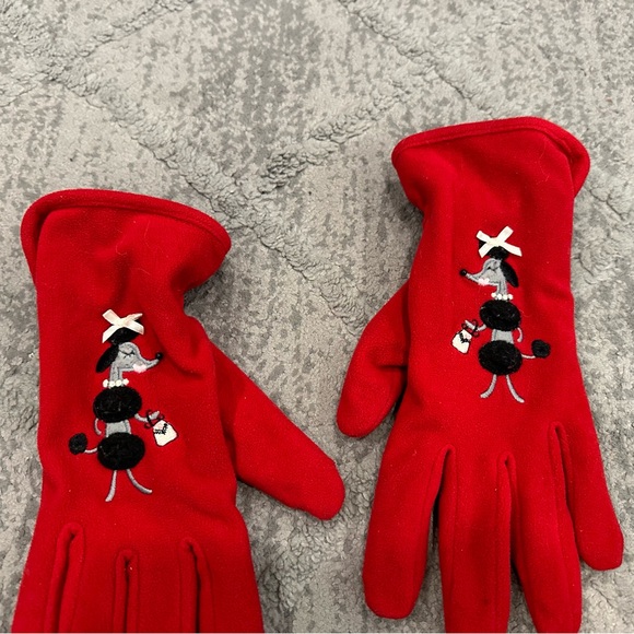 Isotoner Red Poodle Fleece Gloves One Size - Picture 5 of 5